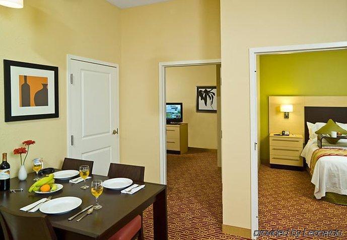 Towneplace Suites By Marriott Gilford Oda fotoğraf